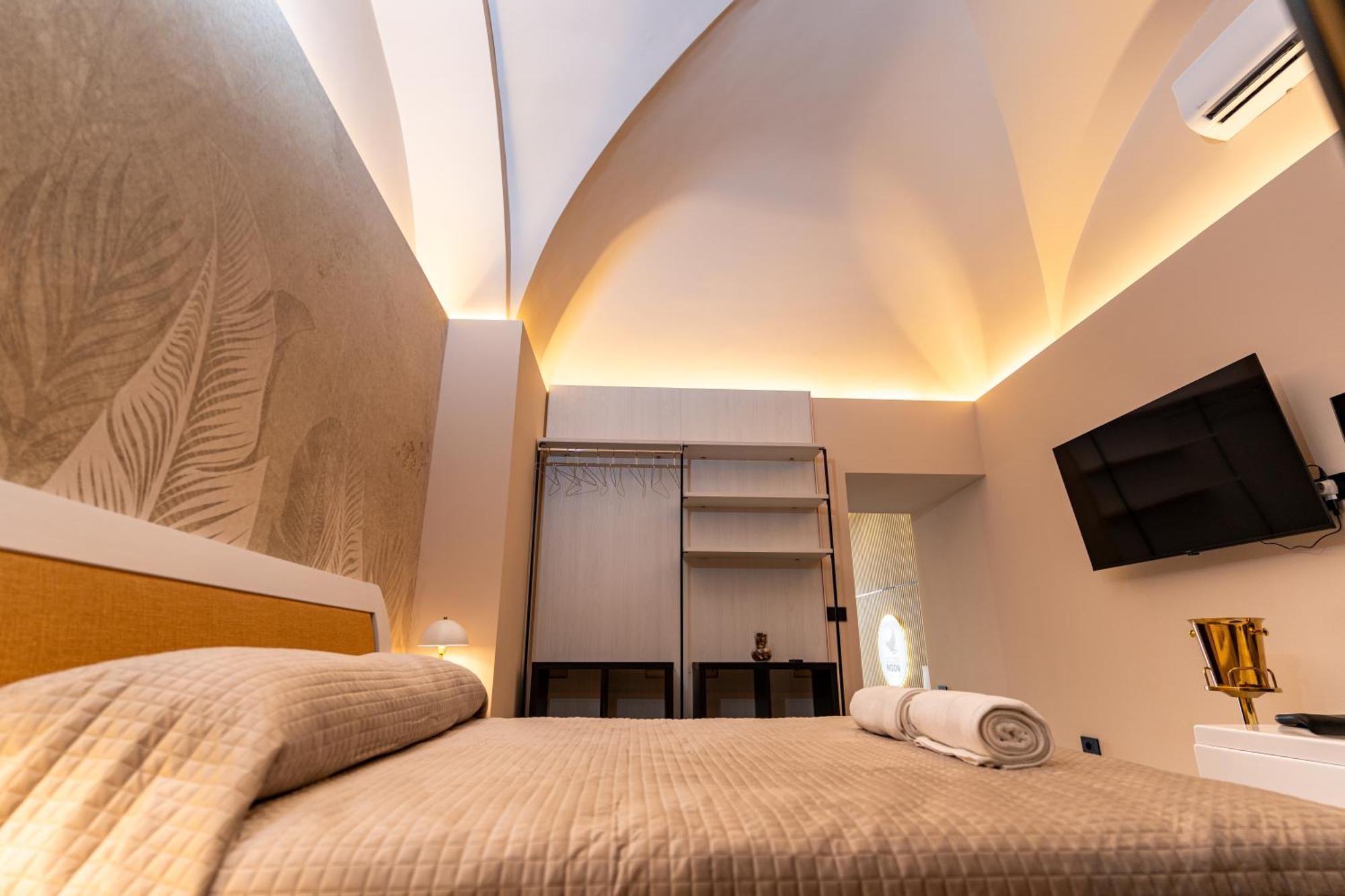 Golden Moon Holiday House Катания Экстерьер фото